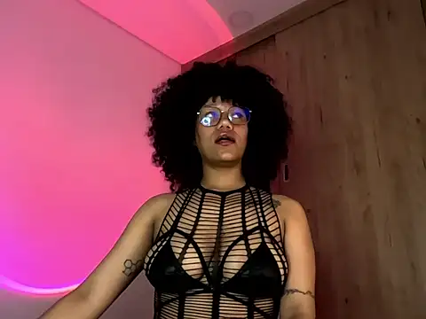 Ale xandra online show from April 2026 01:30:02 AM