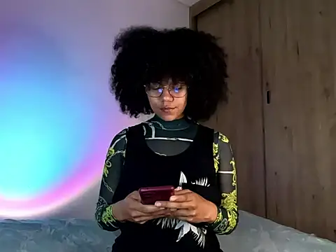 Ale xandra online show from April 2026 11:11:01 PM