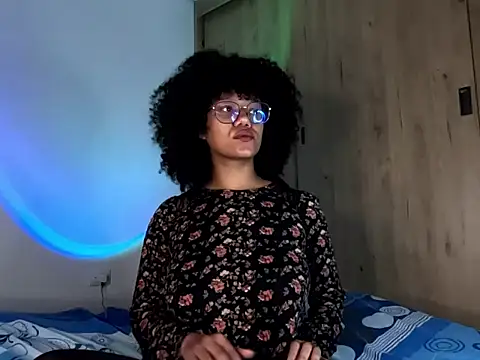 Ale xandra online show from May 2026 11:53:02 PM