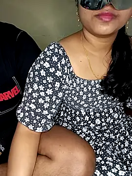 Snapshot of Hot_Bhabi08 chatting on October 2025 05:08:02 AM Hot Bhabi08 online show from October 2025 05:08:02 AM