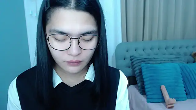 zhaviahale21 online show from October 2025 08:46:02 AM