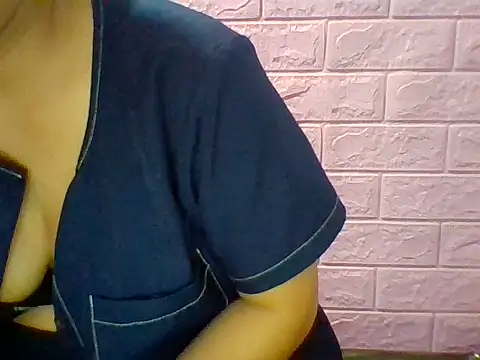 Mimi18x online show from June 2026 03:47:01 AM