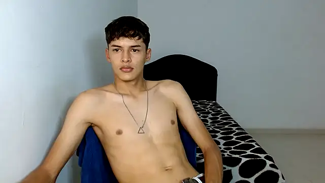 Snapshot of satisfactionx22 chatting on February 2025 01:30:02 AM satisfactionx22 online show from February 2025 01:30:02 AM