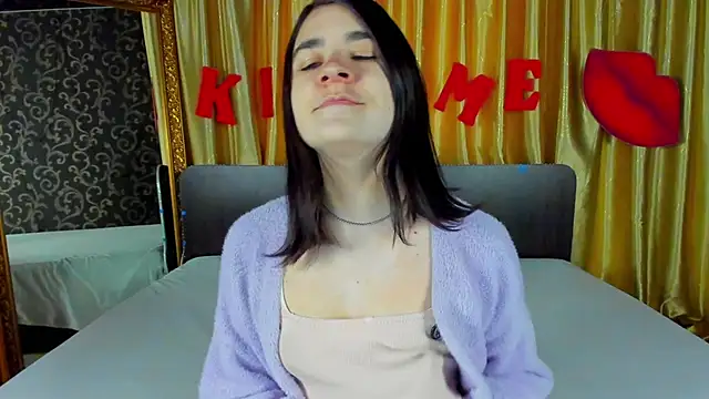  Polly Love  online show from February 2026 07:19:01 AM