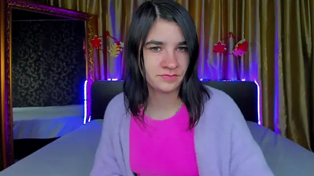 Snapshot of _Polly_Love_ chatting on November 2025 07:19:01 AM Polly Love online show from November 2025 07:19:01 AM