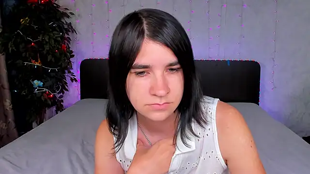  Polly Love  online show from September 2025 08:35:02 AM