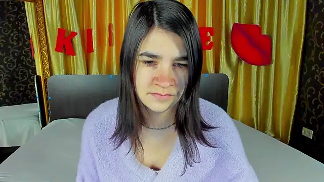  Polly Love  online show from February 2026 06:57:01 AM