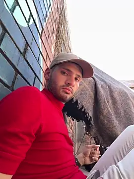 EstesEntey online show from March 2025 07:46:02 PM