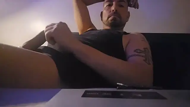 nakedtony81 online show from February 2026 01:23:01 PM