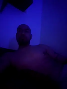 nakedtony81 online show from January 2026 01:51:01 PM