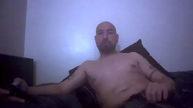 Snapshot of nakedtony81 chatting on April 2026 09:16:02 AM nakedtony81 online show from April 2026 09:16:02 AM