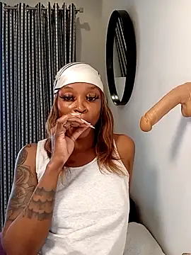 Snapshot of DickDiva1 chatting on April 2026 05:43:02 AM DickDiva1 online show from April 2026 05:43:02 AM