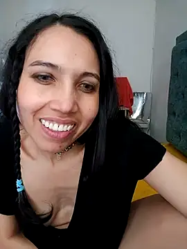 Snapshot of KimPielCanela chatting on March 2025 05:52:02 PM KimPielCanela online show from March 2025 05:52:02 PM