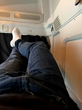 Snapshot of Dan_NFS chatting on October 2025 06:28:01 AM Dan NFS online show from October 2025 06:28:01 AM