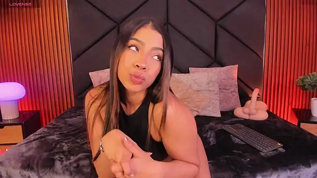 Alejandra Vives online show from December 2025 08:20:01 PM