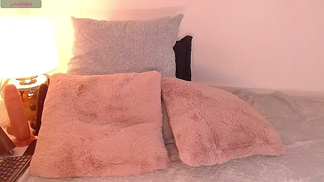 joan didion online show from March 2025 06:25:02 AM