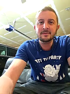 MrMechanic38 online show from March 2026 12:55:01 AM