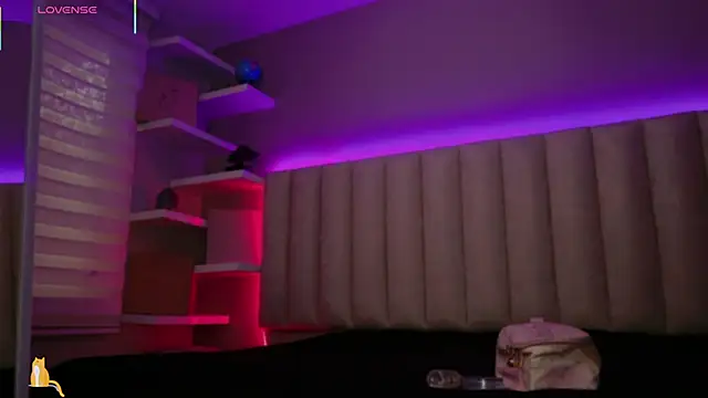 Megan mooree  online show from October 2025 12:15:01 PM