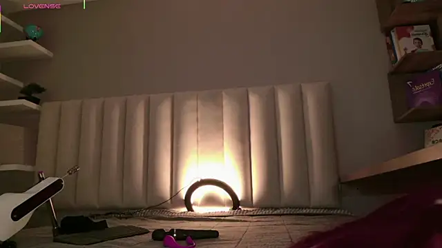 Megan mooree  online show from December 2025 12:18:02 PM