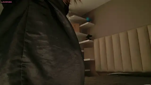 Megan mooree  online show from November 2025 02:11:01 PM