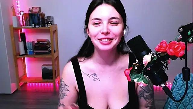 peaachybabe   online show from October 2025 04:54:02 PM