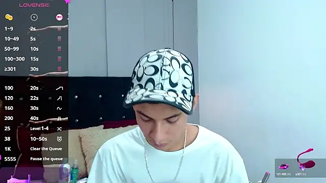 Oliver king sex online show from March 2025 05:20:01 PM