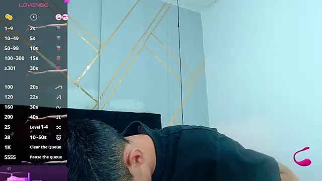 Oliver king sex online show from February 2025 05:46:02 PM