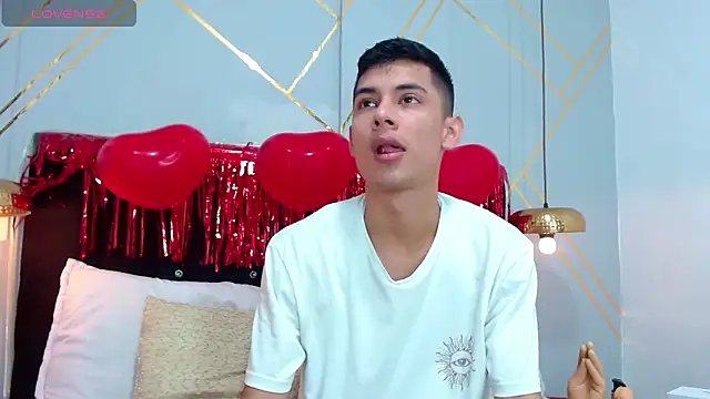 Oliver king sex online show from February 2025 05:34:01 PM