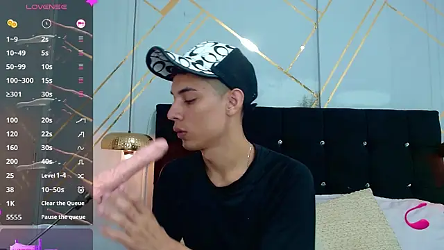Oliver king sex online show from March 2025 05:33:02 PM