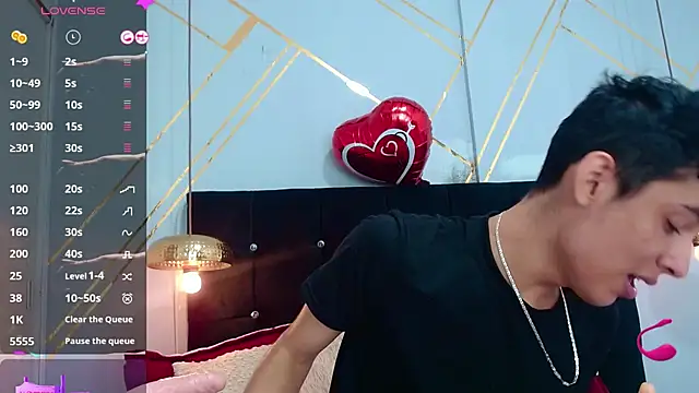 Oliver king sex online show from March 2025 05:50:02 PM