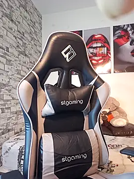 Antonella2 m online show from March 2026 01:03:02 PM