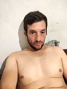 Snapshot of Robert83uy chatting on January 2025 11:29:01 PM Robert83uy online show from January 2025 11:29:01 PM