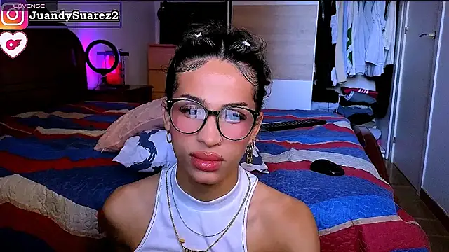 Abby bella09 online show from June 2026 05:47:02 PM