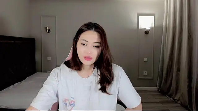 oxxx me online show from November 2025 11:32:01 AM