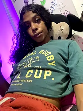 Snapshot of bloom444 chatting on November 2025 02:50:03 AM bloom444 online show from November 2025 02:50:03 AM