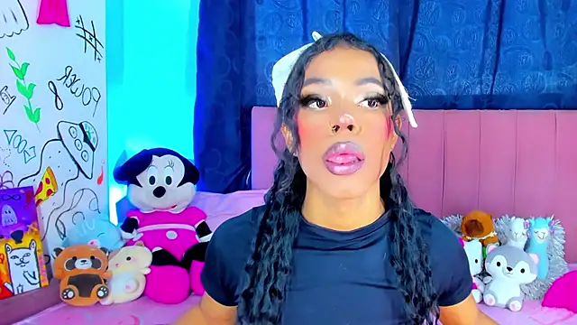 Snapshot of bloom444 chatting on October 2025 10:22:01 PM bloom444 online show from October 2025 10:22:01 PM