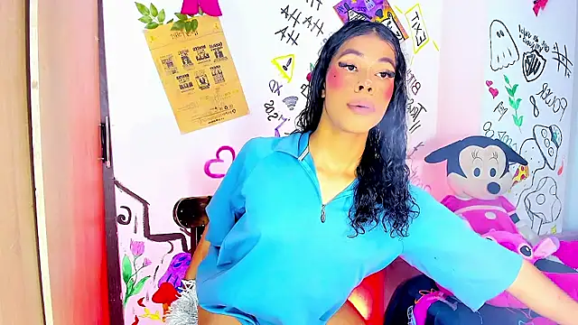 bloom444 online show from January 2026 02:06:02 AM