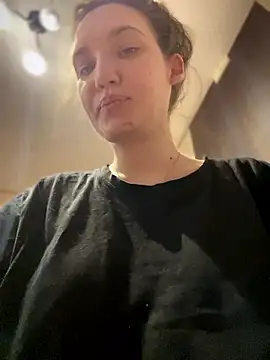 Holly Molii online show from January 2026 01:18:02 PM