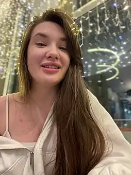Snapshot of Holly_Molii chatting on January 2025 11:00:02 AM Holly Molii online show from January 2025 11:00:02 AM
