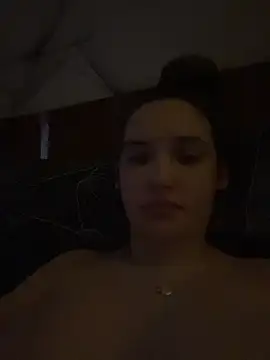 Holly Molii online show from March 2026 06:03:01 AM