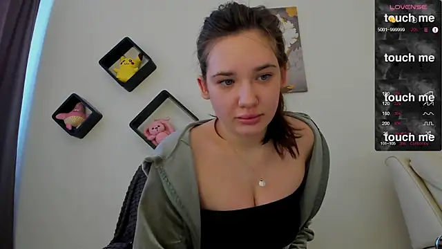 Snapshot of Holly_Molii chatting on February 2025 05:54:02 AM Holly Molii online show from February 2025 05:54:02 AM