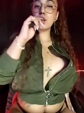 Snapshot of liannalee_ chatting on November 2025 08:57:01 PM liannalee online show from November 2025 08:57:01 PM