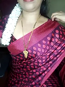 Snapshot of yourtamilcouple chatting on September 2025 12:34:02 PM yourtamilcouple online show from September 2025 12:34:02 PM