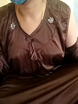 Snapshot of yourtamilcouple chatting on December 2024 09:50:02 AM yourtamilcouple online show from December 2024 09:50:02 AM