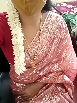 Snapshot of yourtamilcouple chatting on January 2025 08:13:02 AM yourtamilcouple online show from January 2025 08:13:02 AM