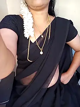 Snapshot of yourtamilcouple chatting on October 2025 04:14:01 AM yourtamilcouple online show from October 2025 04:14:01 AM