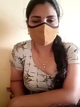 Snapshot of yourtamilcouple chatting on March 2025 11:51:01 AM yourtamilcouple online show from March 2025 11:51:01 AM