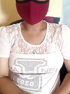 Snapshot of yourtamilcouple chatting on January 2025 04:50:01 AM yourtamilcouple online show from January 2025 04:50:01 AM