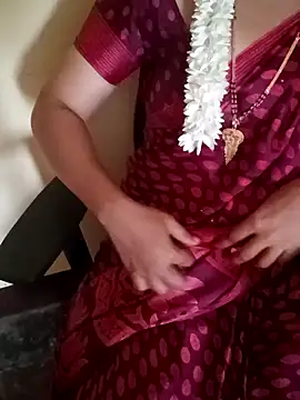 Snapshot of yourtamilcouple chatting on February 2025 10:32:02 AM yourtamilcouple online show from February 2025 10:32:02 AM