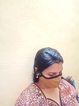 Snapshot of yourtamilcouple chatting on March 2025 05:54:01 PM yourtamilcouple online show from March 2025 05:54:01 PM